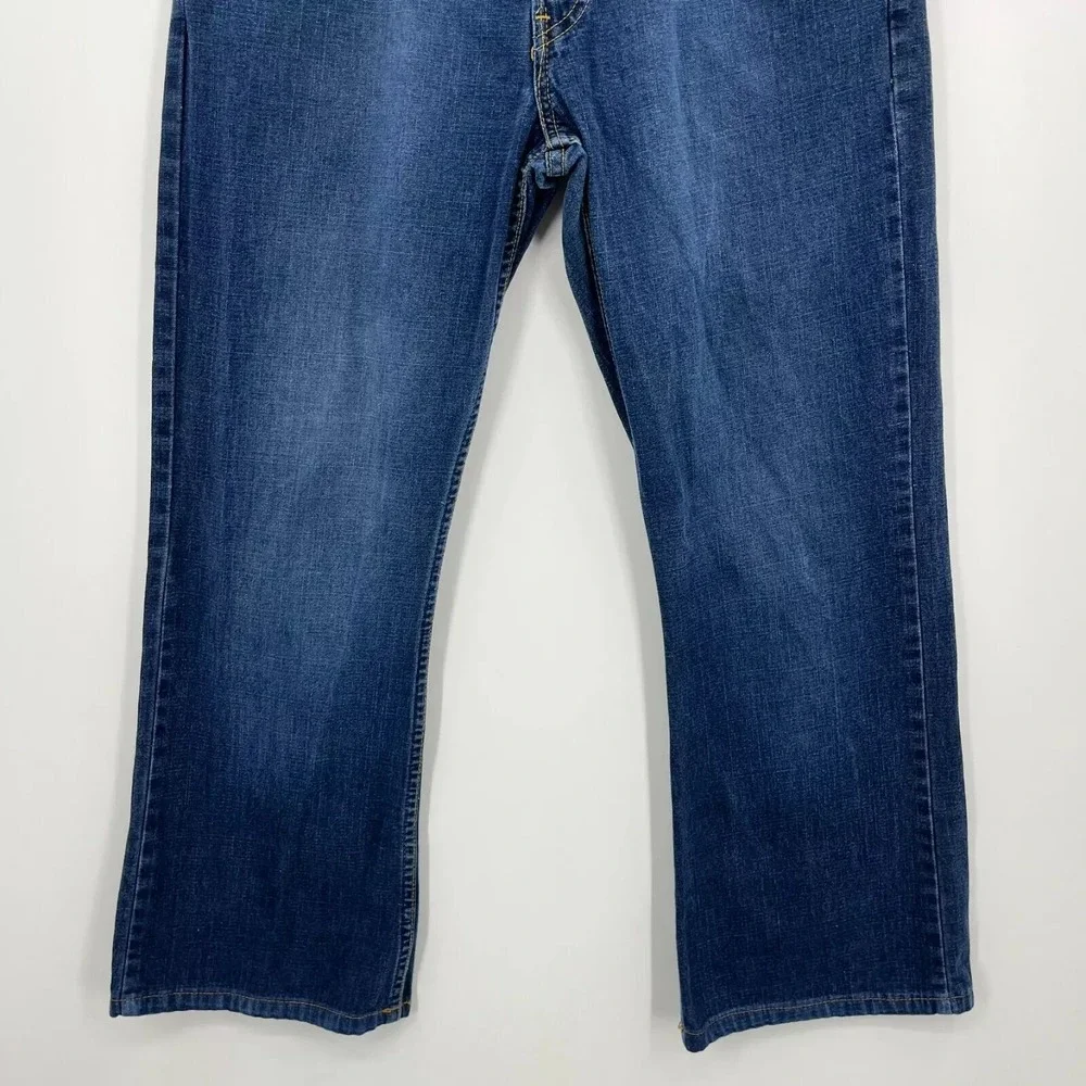Levi's Jeans Men's Size 33 Blue 520‎ Bootcut Button Fly Medium Wash Vtg 90s